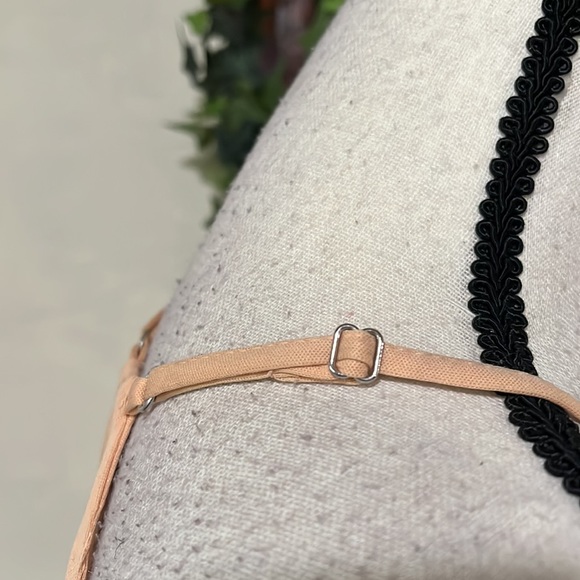 NWT Walter Baker Beaded Halter Top - Picture 4 of 10